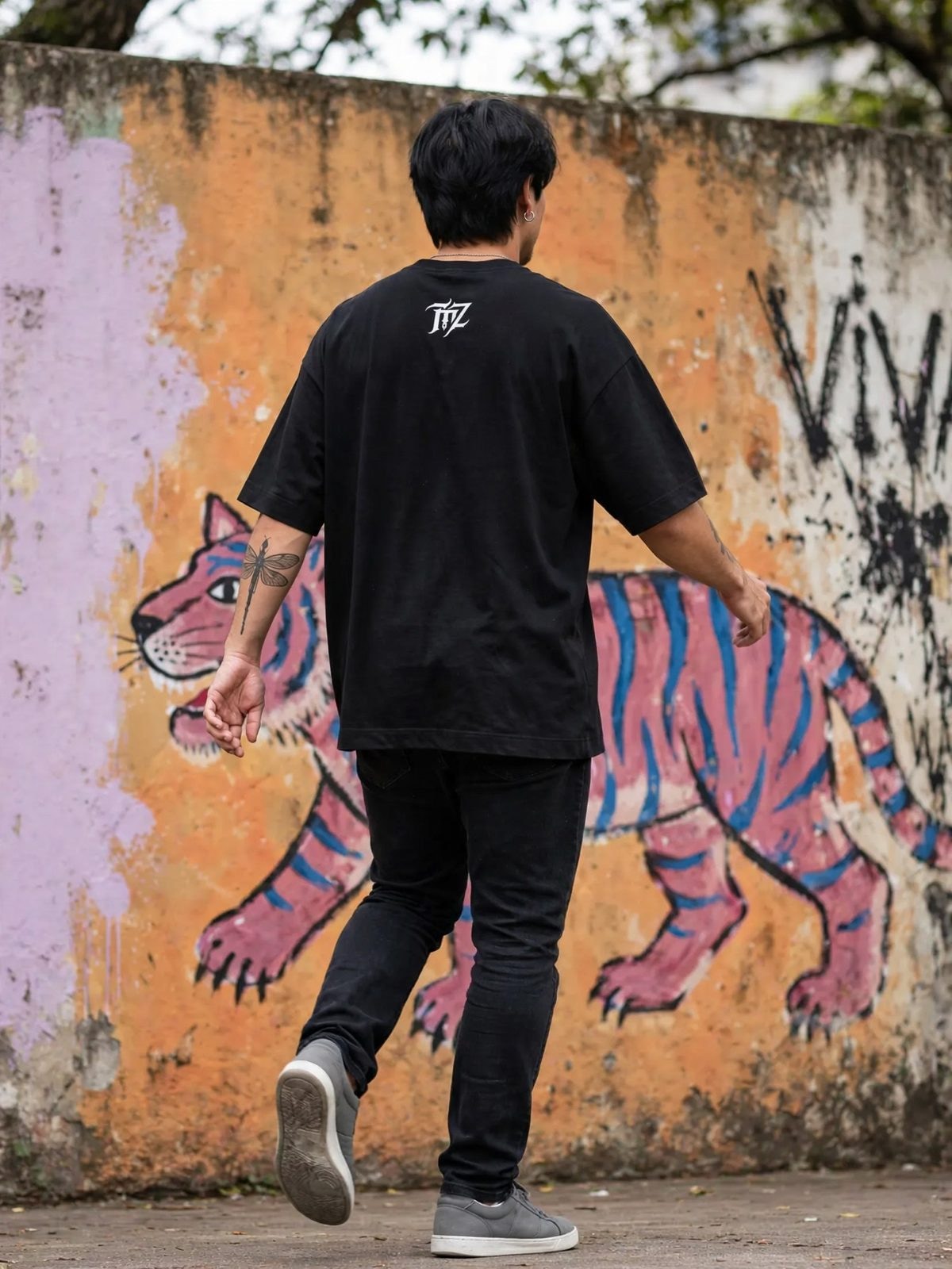 Camiseta Oversized Heavy SmileZ — Preta, vista 2
