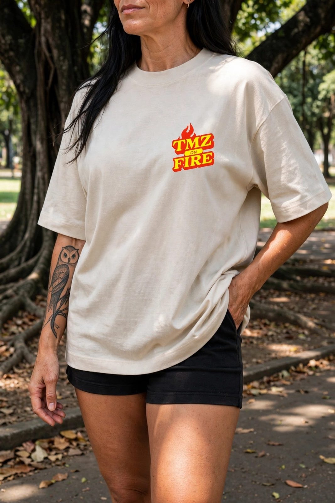 Camiseta Oversized Heavy TMZ Fire — Off-White, vista 3